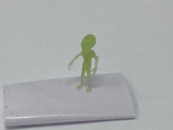 Model Scenery World N024 - The Gray Alien Area 51 - Green  - N Scale