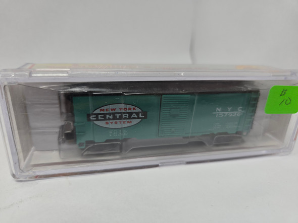 Pre-Owned: InterMountain Box 40' Single Door New York Central NYC 157926 - N Scale