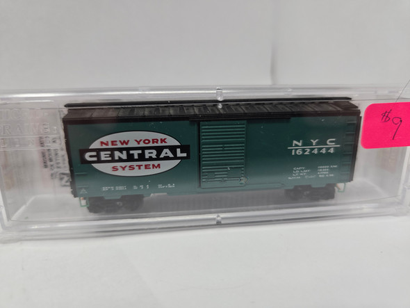Pre-Owned: Micro-Trains Box 40' Single Door New York Central NYC 162444 - N Scale