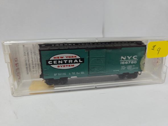 Pre-Owned: Micro-Trains Box 40' Single Door New York Central NYC 166780 - N Scale