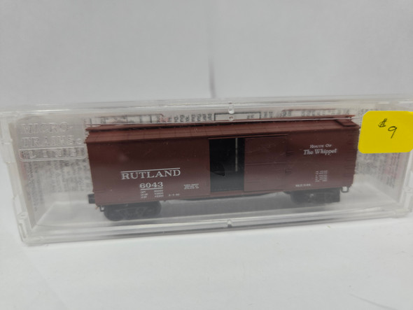 Pre-Owned: Micro-Trains Box 40' Double Sheathed Wood, Single Door Rutland RUT 6043 - N Scale