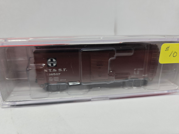 Pre-Owned: InterMountain Box 40' Single Door Santa Fe ATSF 136507 - N Scale