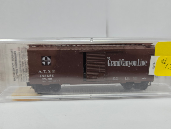 Pre-Owned: Micro-Trains Box 40' Single Door Santa Fe ATSF 143585 - N Scale