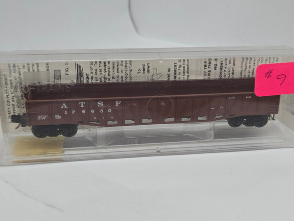 Pre-Owned: Micro-Trains Gondola Composite, Fishbelly  Drop Ends Santa Fe ATSF 176650 - N Scale