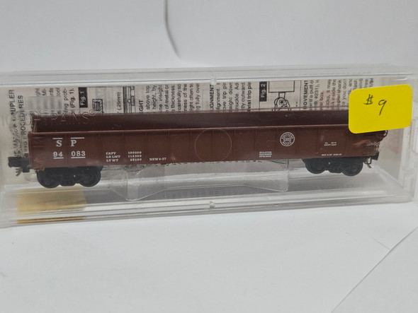 Pre-Owned: Micro-Trains Gondola 14 Panel, Straight Side, Drop Ends Southern Pacific SP 94083 - N Scale