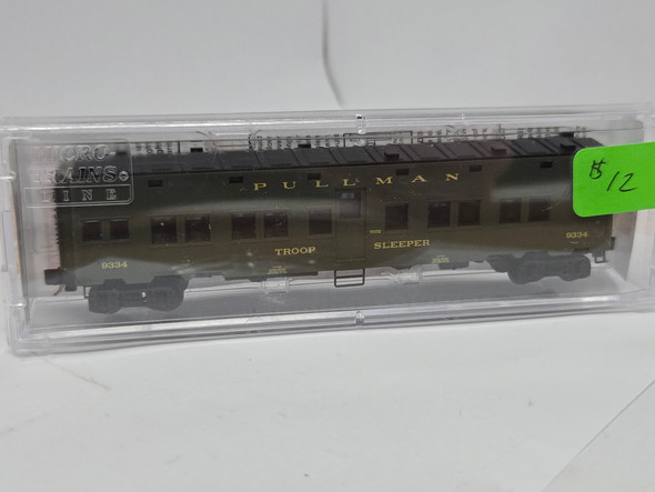 Pre-Owned: Micro-Trains Pass Troop Troop Sleeper U. S. Government 9334 - N Scale