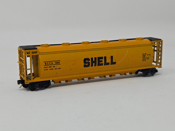 Pre-Owned: Trix Hopper 4 Bay Covered Cylindrical Shell Oil Company SCCX 1245 - N Scale