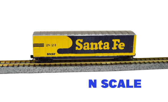 Value Trains USA N10214 - ACF 50'6" Boxcar BNSF 2824 Santa Fe Blue & Yellow Scheme - N Scale