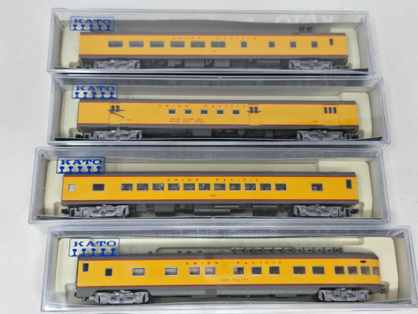 Pre-Owned: Kato Smoothside Passenger Cars: RPO, Coach, Diner, OBS Union Pacific (UP) Set A - N Scale