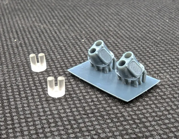 Gotham Rail 3001 - Pyle Twin Sealed Beam Headlight for EMD Switchers 2x  - HO Scale