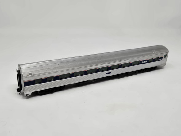 Pre-Owned: Walthers Mainline 85' Budd Baggage Lounge Amtrak (AMTK)  - HO Scale