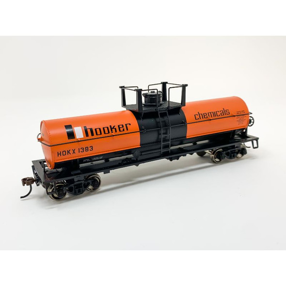 Athearn Roundhouse 1124 - Chemical Tank Car  Hooker (HOKX) 1383 - HO Scale
