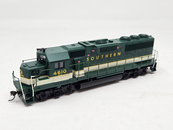 Pre-Owned: Athearn Blue Box EMD GP60 (DC Silent) Southern 4610 - HO Scale