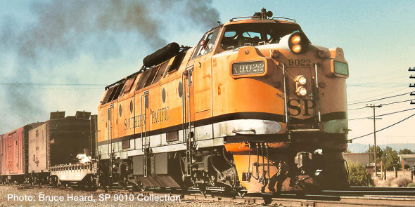 Piko 97821 - Krauss-Maffei ML4000 (DCC and Sound) Southern Pacific (SP) 9022 (patched) - HO Scale