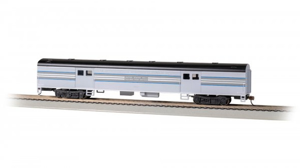 Bachmann 14407 - 72' Smooth-Side Baggage Car  (20th Century Limited '38 Scheme) New York Central (NYC) 5017 - HO Scale