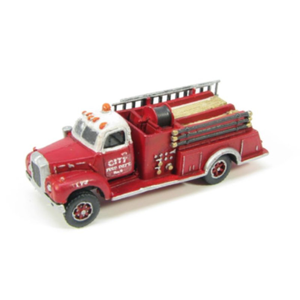 Showcase Miniatures 133 - Mack B Firetruck   - N Scale Kit