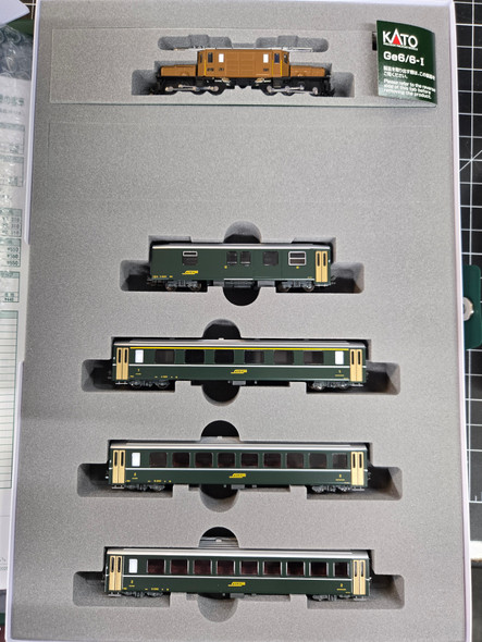 Kato 10-1987 - Ge6/6-I “Rhaetian Crocodile” EWI 5-Car Set  - N Scale