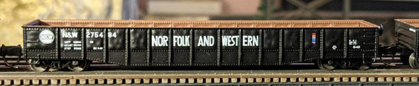Bluford Shops 52154 - 52'6" Medium Dented Gondola Norfolk & Western (NW) 275484 - N Scale