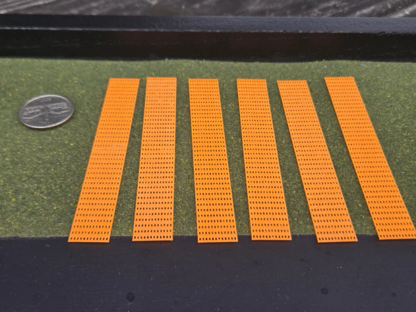 Under Construction Replicas 87-0012 - Construction Fence 180 Feet *6 30' Sections*  - HO Scale