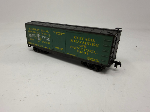 Pre-Owned: Roundhouse Beer Car Milwaukee Road (MILW)  - HO Scale