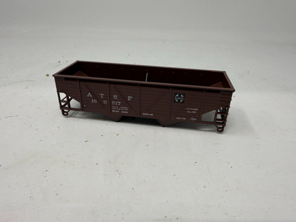 Pre-Owned: Athearn 2-Bay Hopper (no trucks) Atchison, Topeka and Santa Fe (ATSF)  - HO Scale