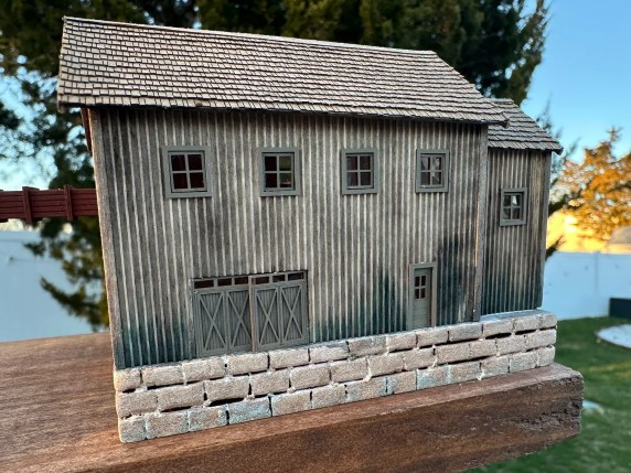 Mudd Creek Models 060HO - Tram's Grist Mill - HO Scale Kit