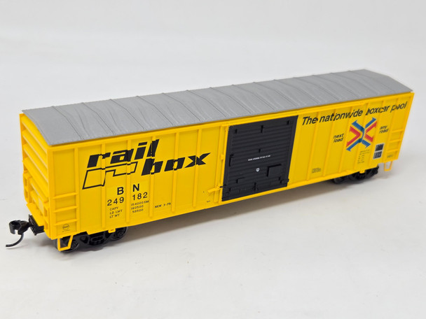 Pre-Owned: Walthers Mainline 50' Exterior Post Boxcar Burlington Northern (BN) 249182 - HO Scale