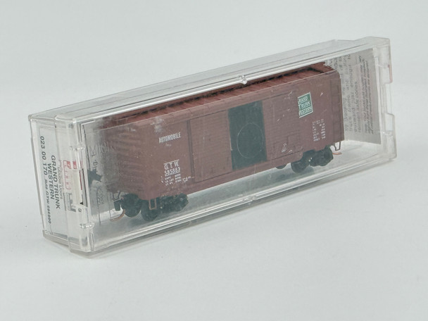 Pre-Owned: Micro-Trains 40’ Standard  Box Car w/Double Doors Grand Trunk Western 585883 - N Scale