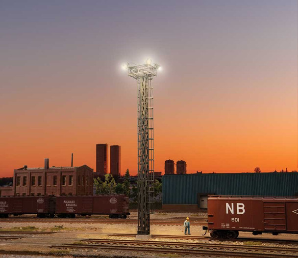 Walthers SceneMaster 949-4325 - Lighted Yard Light  - HO Scale Kit