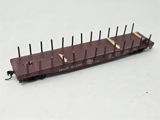 Pre-Owned: Athearn 40' Flat Car Milwaukee 65640 - HO Scale