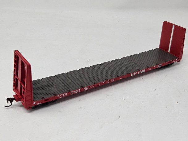 Pre-Owned: Athearn BulkHead Flat Canadian Pacific (CP) 316386 - HO Scale