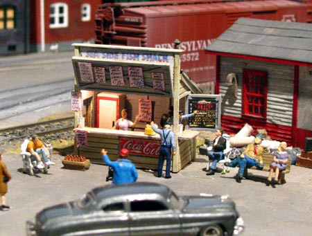 Bar Mills 0952 - Swanson's Lunch Counter w/Billboard  - HO Scale Kit