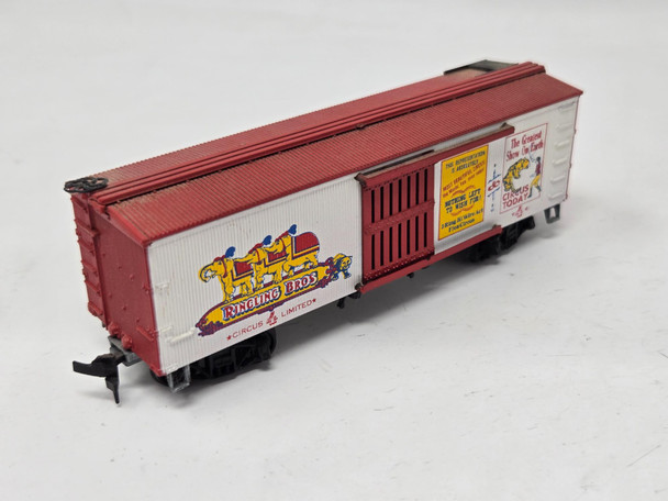 Pre-Owned:  Barnun and Bailey Boxcar Elephant - HO Scale