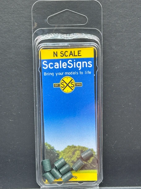 ScaleSigns N-0010-001 - 55 gallon Drums (8) - Dark Green  - N Scale