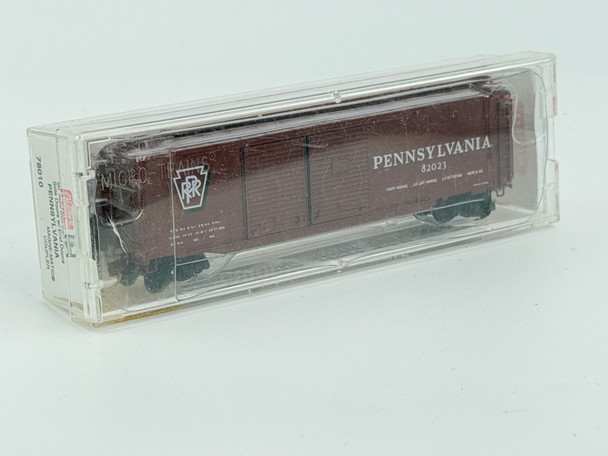 Pre-Owned: Micro-Trains 50’ Auto box car, double side doors, and end door Pennsylvania 82023 - N Scale