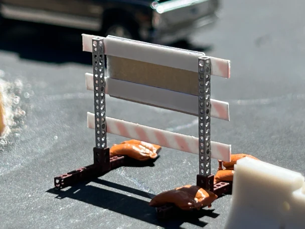 ScaleSigns HO-4000-036-03-C - Type 3 Barricade Street Closed  - HO Scale