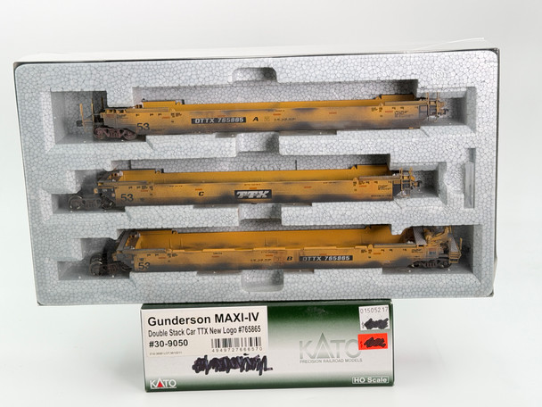 Pre-Owned: Kato Gunderson MAXI-IV Double Stack Car TTX New logo 765865 - HO Scale