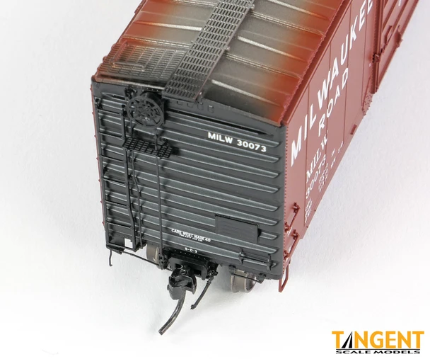 Tangent Scale Models 26032-09 - Delivery 3-1961 w/ Superior Door 40′ PS-1 9' Door Boxcar Milwaukee Road (MILW) 30130 - HO Scale