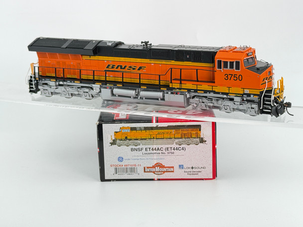 Pre-Owned: Intermountain GE ET44AC (ET44C4 DCC with Lok Sound) BNSF 3750 - HO Scale