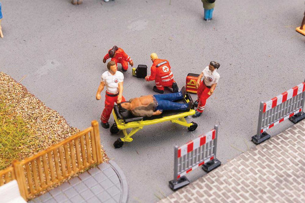 Faller 151722 - Paramedics  5 with Accessories  - HO Scale