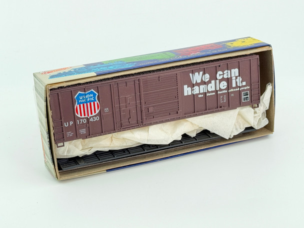 Pre-Owned: Roundhouse 50’ Combination Door Box Car, Kit, NIB Union Pacific 170430 - HO Scale