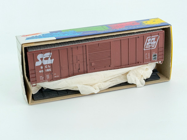 Pre-Owned: Roundhouse 50’ Combination Door Box Car, Kit Seaboard Coast Line 40185 - HO Scale