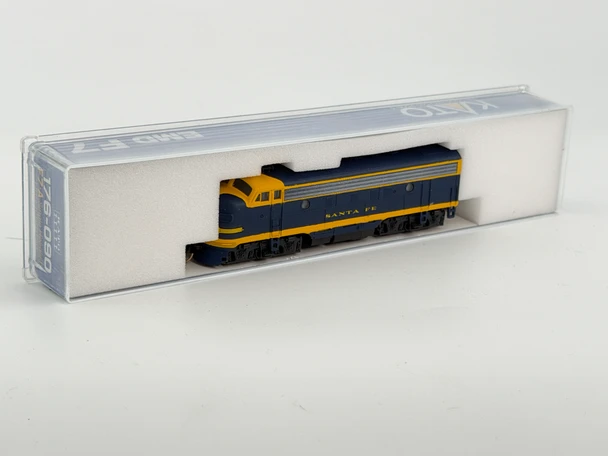 Pre-Owned: Kato F7A, Single Headlight, Kadee coupler on front, Custom painted Santa Fe No Number - N Scale
