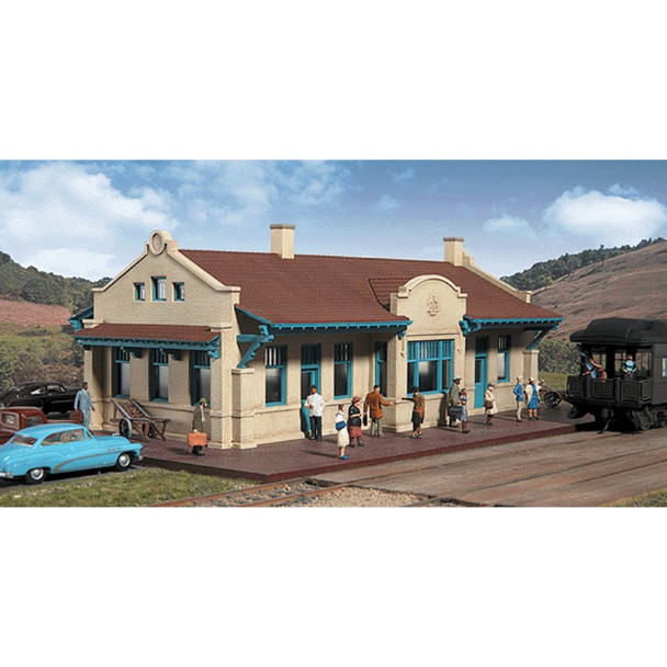 Walthers Cornerstone 933-2920 - Mission style depot   - HO Scale