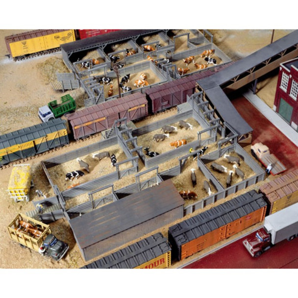 Walthers Cornerstone 933-3047 - Stock Yards w/2 Pens Kit   - HO Scale