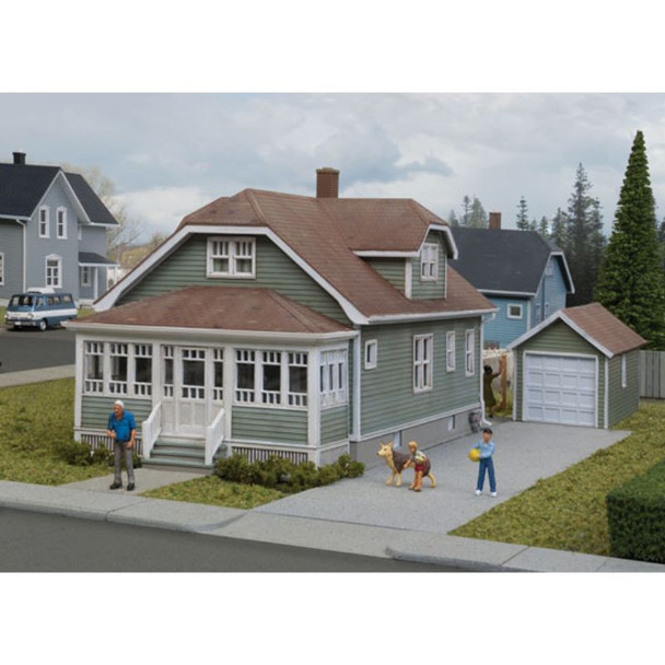 Walthers Cornerstone 933-3791 - American Bungalow w/1-Car Garage - HO Scale