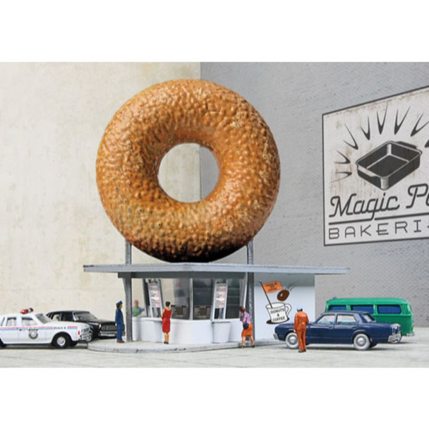 Walthers Cornerstone 933-3835 - Hole-In-One Donut Shop   - N Scale