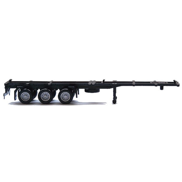 Herpa Models 5315 - American Truck Container Chassis -- 3-Axle 40' Container Chassis  - HO Scale Kit