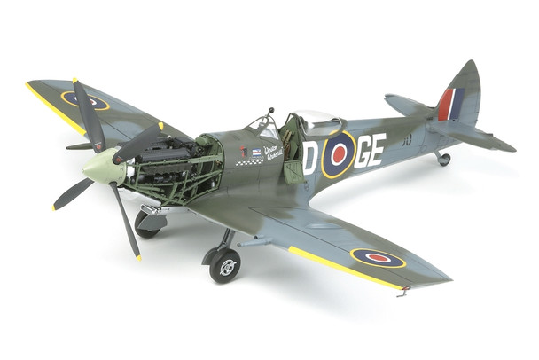 Tamiya 60321 - Supermarine Spitfire Mk.XVIe Great Britain - 1:32 Scale Kit