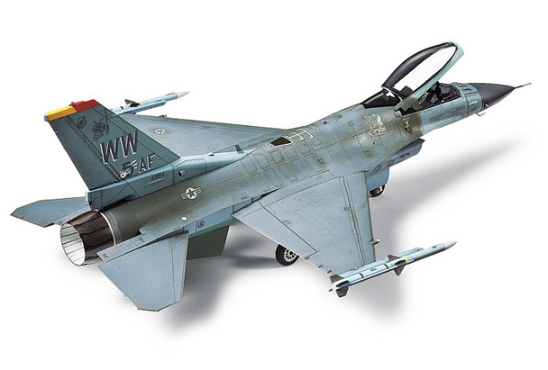 Tamiya 60786 - 1/72 F-16 CJ Fighting Falcon United States  - 1:72 Scale Kit